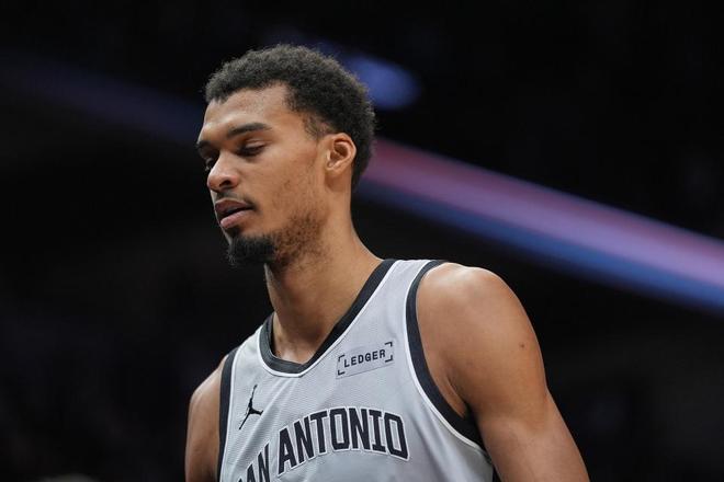 華子23分準絕殺森林狼19分逆轉(zhuǎn)馬刺 文班29+7戈貝爾6惡犯將禁賽