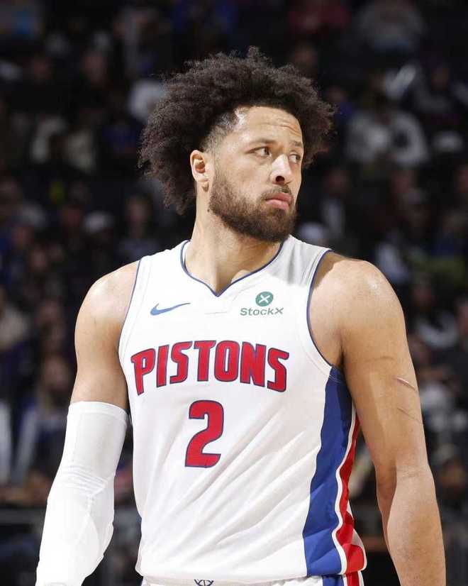 鞏固東部第一！布克傷?；钊?6分逆轉太陽 狄龍6犯阿倫33分