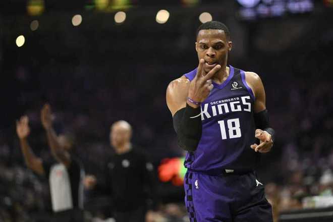 威少時隔7年26+6+6三分！國王滅奇才首次4連勝 小薩時隔27場復出