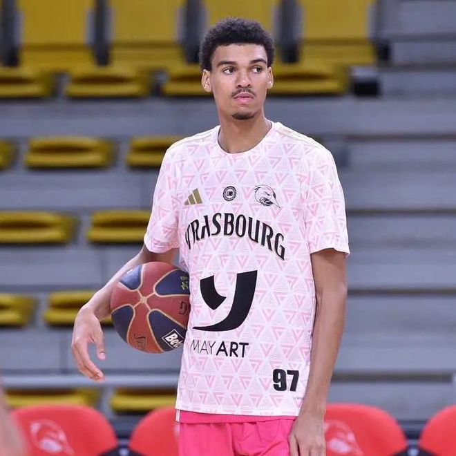 馬刺打造兄弟籃球？文班亞馬弟弟20分8板4斷 今年有資格參加選秀