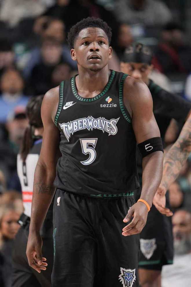 升前六！森林狼雙殺三狀元傷停獨(dú)行俠 華子復(fù)出20分蘭德?tīng)?1分