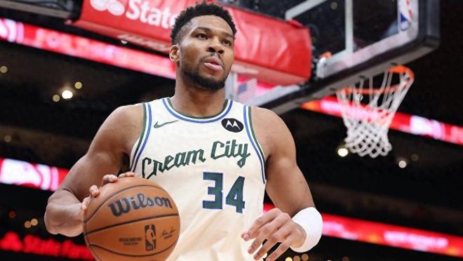 字母哥留在雄鹿后發(fā)聲：傳奇從不會主動追逐 只會自帶引力