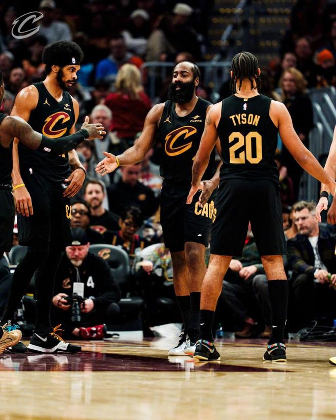 哈登主場首秀13+11！騎士15連勝奇才 梅里爾32+9三分米切爾30分